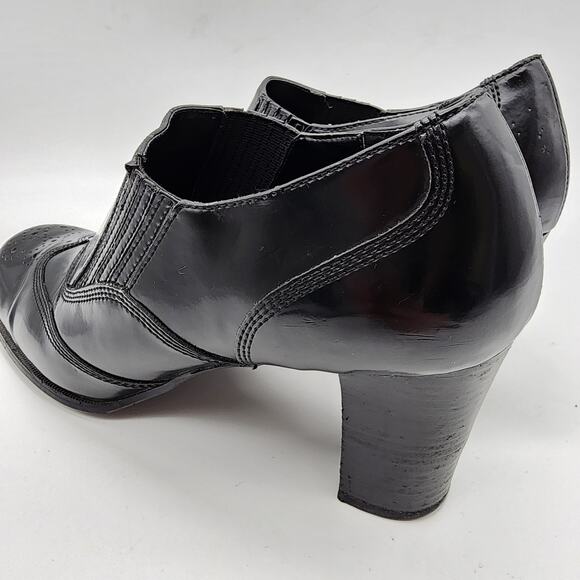 Etienne Aigner Wingtip Ankle Boots Size 9.5M Black 3" Stack Heel Brogue Witchy - Picture 9 of 16